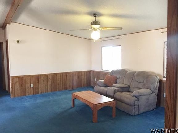 4th image of 1023 E Acacia Dr