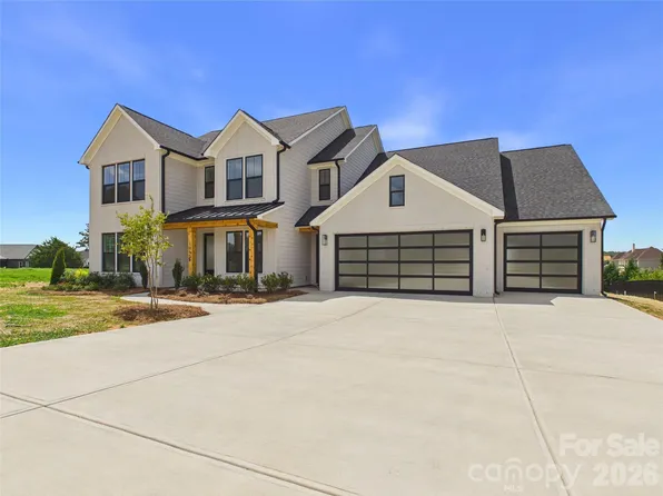 1065 Rolling Meadows Dr #8, Mooresville, NC 28115