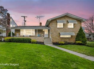 4648 S Hills Dr, Cleveland, OH 44109