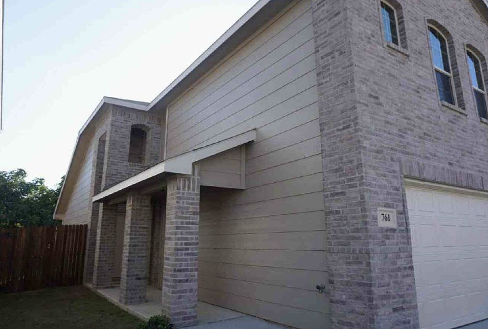 1st image of 761 River Hill Ln