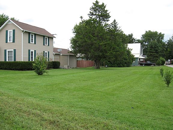 3rd image of 729 Steiner Ave