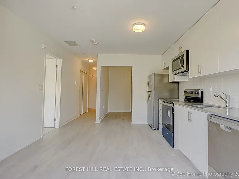 3401 Ridgeway Dr #305 — Photo 9