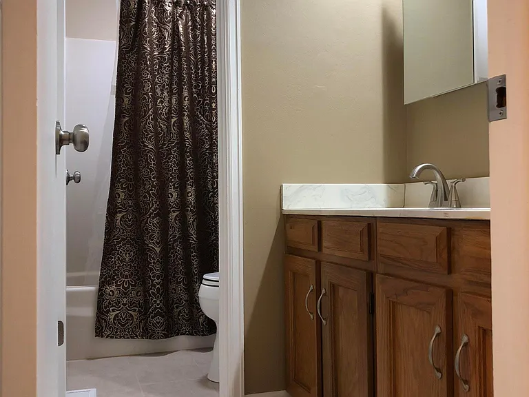 Second Bathroom upstairs, shower and tub, 2 sinks, 2 mirrors
