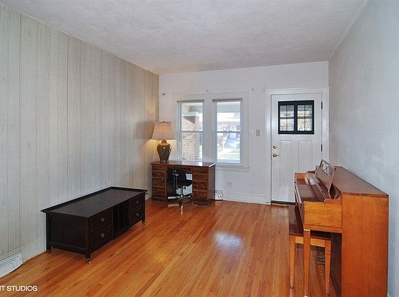 5th image of 1504 Marengo Ave