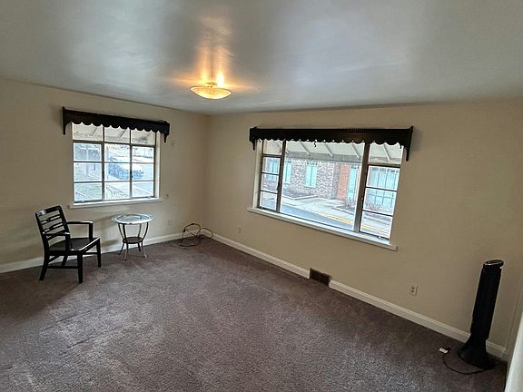 4th image of 43 Donley St #3