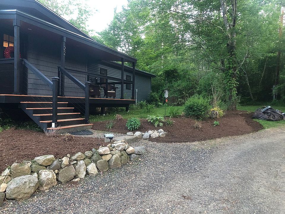 2nd image of 22 Oxbow Ln