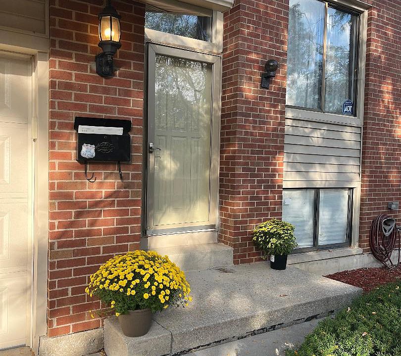 1st image of 18650 Golfview Dr