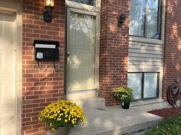 18650 Golfview Dr, Hazel Crest, IL 60429