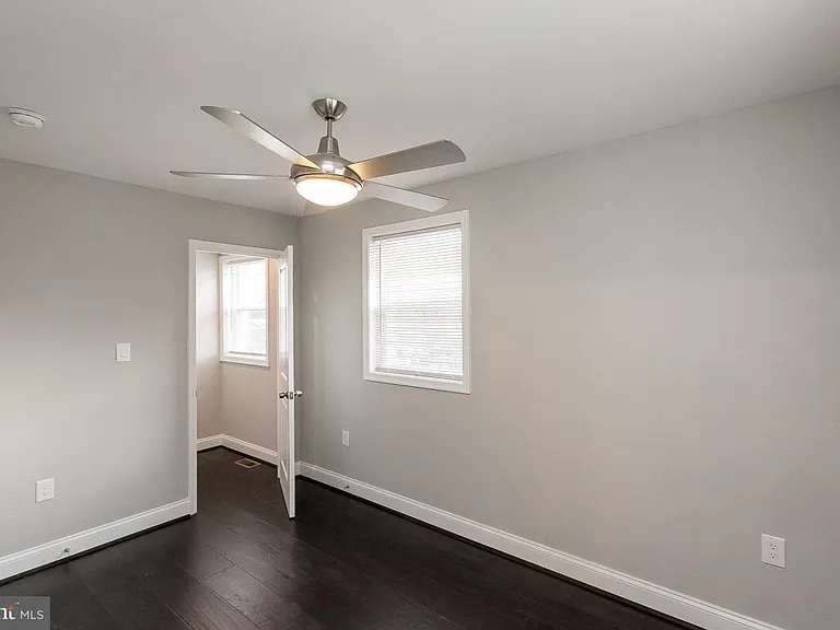 951 Jefferson St NE — Photo 31