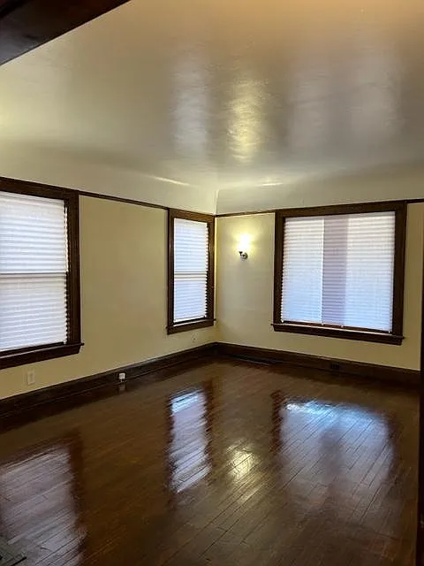 1561 Alameda Ave — Photo 2