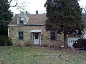 1st image of 840 Woodland Dr