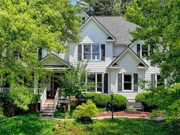 6729 Wessex Downs Dr, Alpharetta, GA 30005