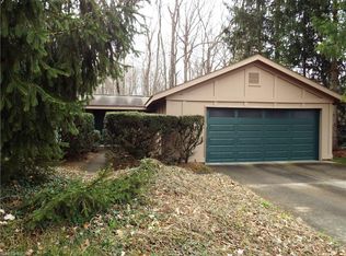 15261 High Point Rd, Strongsville, OH 44136