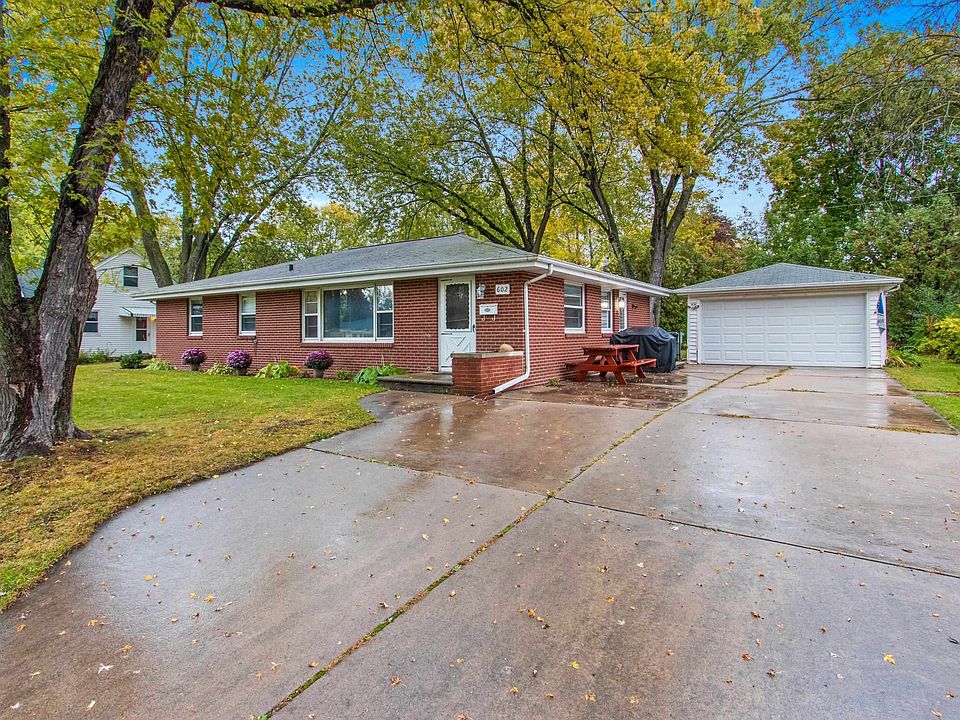 602 N Adams St, De Pere, WI 54115 Zillow