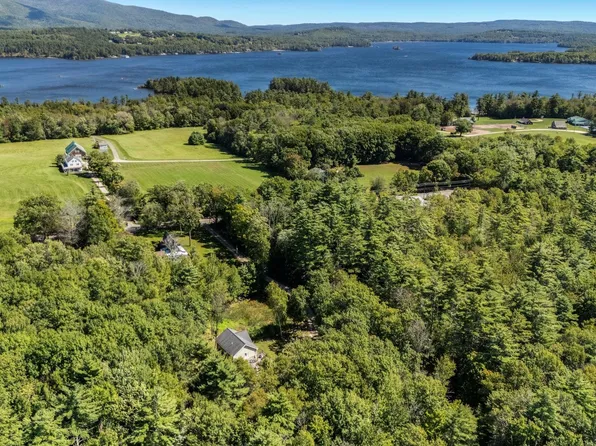 912 Moultonboro Neck Road, Moultonborough, NH 03254