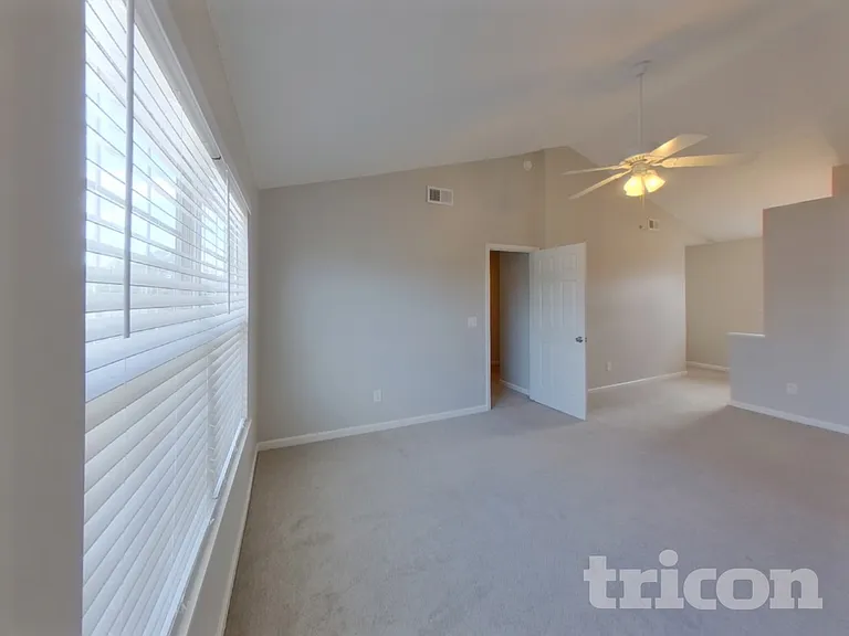 142 Quiet Grove Dr — Photo 8