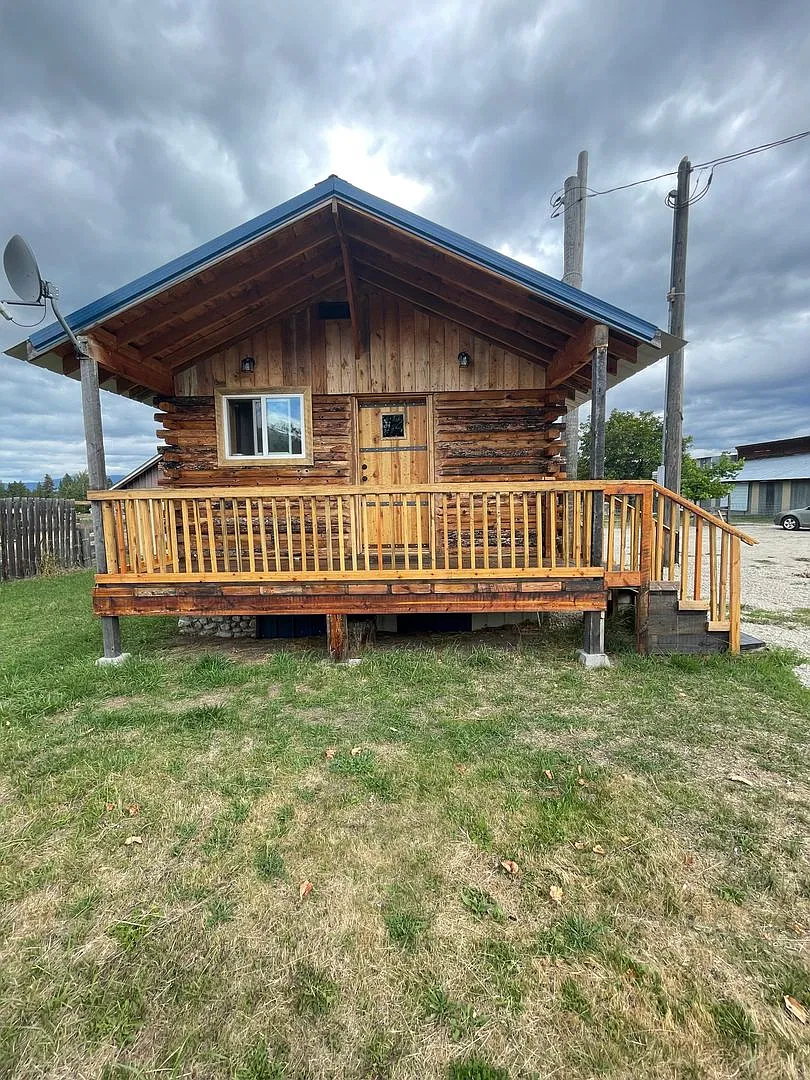 1 Bed 1 Bath in Hamilton — Photo 1