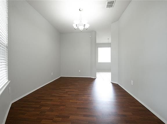 5th image of 9740 Kingsmill Dr