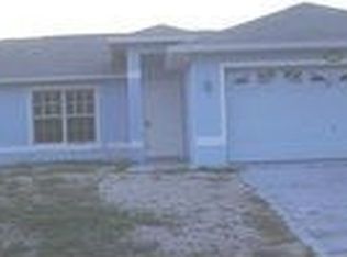 917 Alfreda Ave, Lehigh Acres, FL 33971