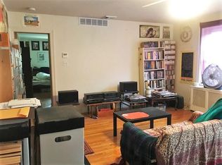 2006 Spruce St APT 3R, Philadelphia, PA 19103