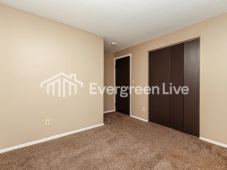 8199 Mount Charles Dr — Photo 14