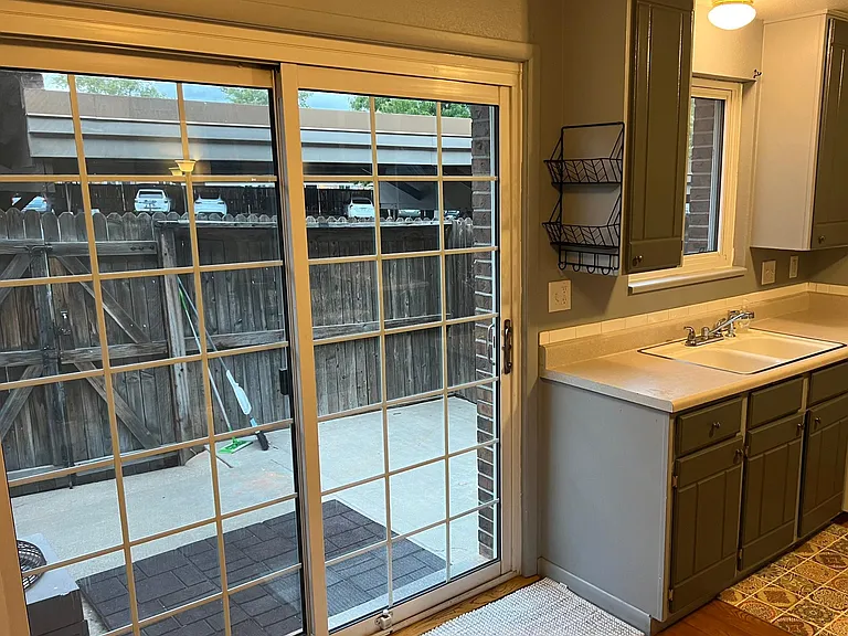 480 Gladiola St — Photo 4
