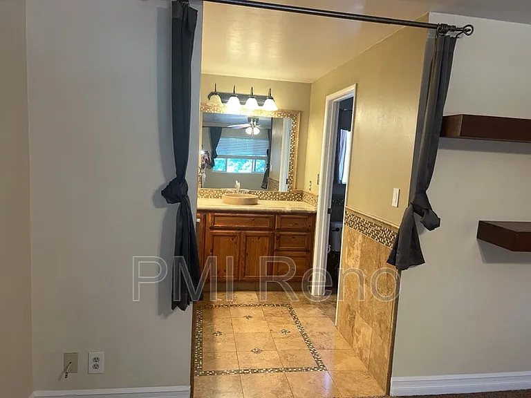 2856 Waterfield Dr — Photo 10