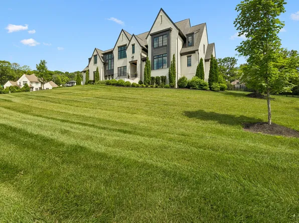 1598 Eastwood Dr, Brentwood, TN 37027