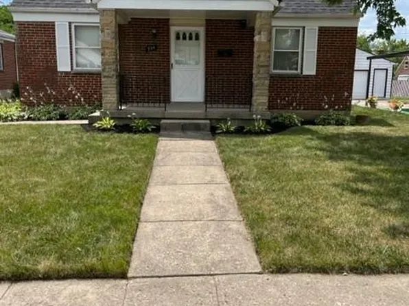 330 W Stewart St, Dayton, OH 45417