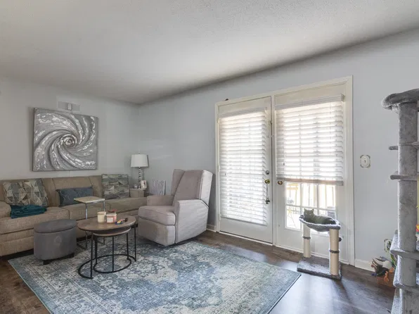 1208 Middle Ct APT 201, Memphis, TN 38119