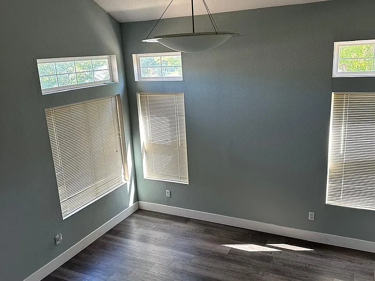 960 Cloverbrook Cir — Photo 28