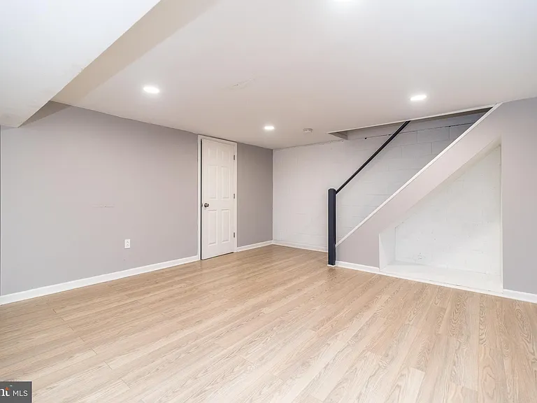108 Susan Constant Ct #8 — Photo 32