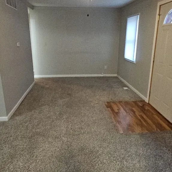 615 W Harper Ave — Photo 2