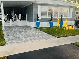 11460 SW 13th Pl, Fort Lauderdale, FL 33325