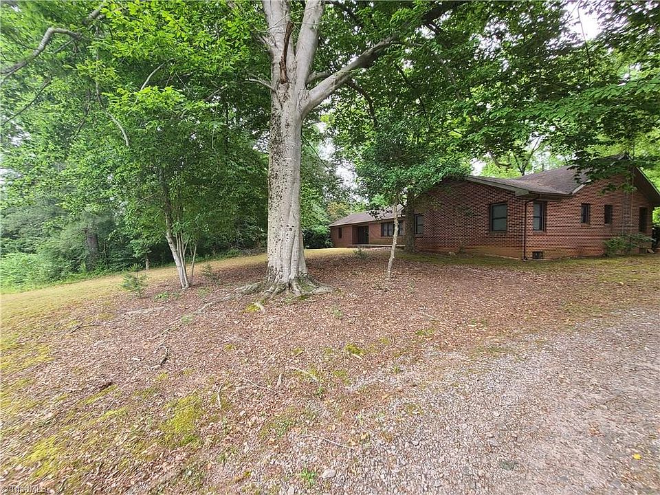 1st image of 622 Elkin Hwy