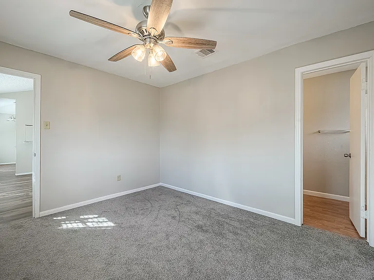 5210 Russelville Rd — Photo 16