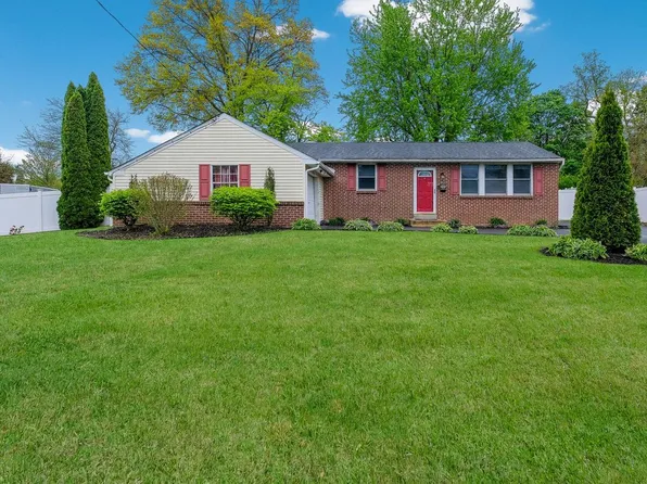 717 Longstreth Rd, Warminster, PA 18974