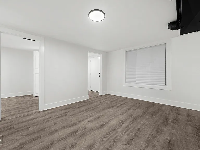 8324 S Kingston Ave — Photo 13