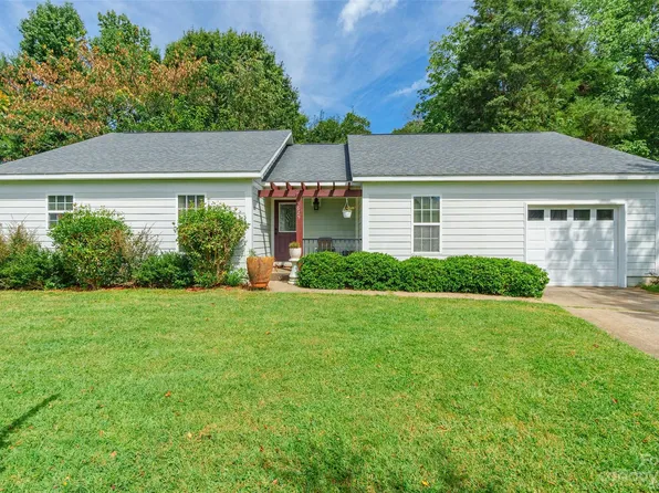 4625 Captain Jack Circle, Charlotte, NC 28215