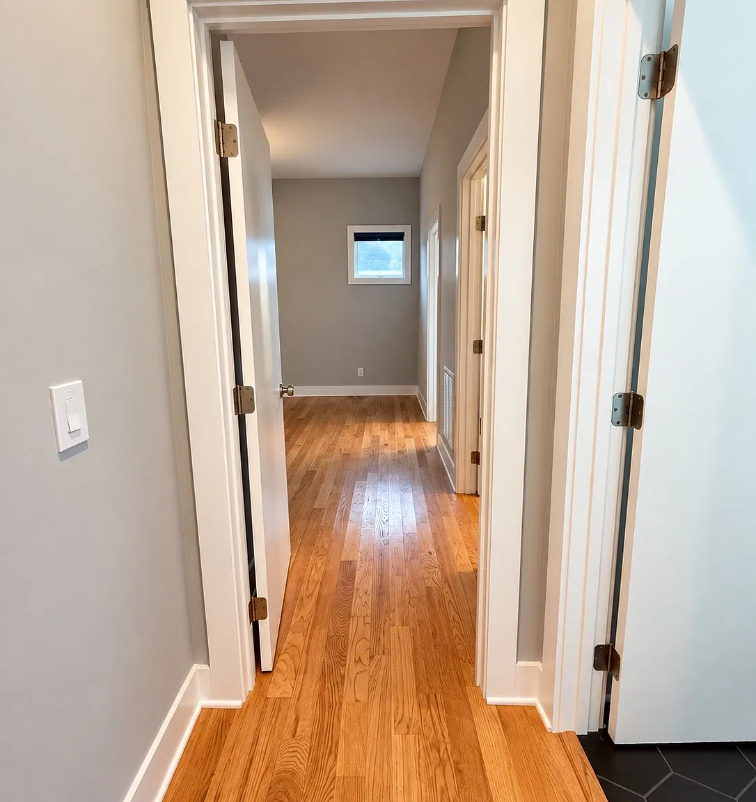 2 bed, 1092 sqft, $2,400 — Photo 2