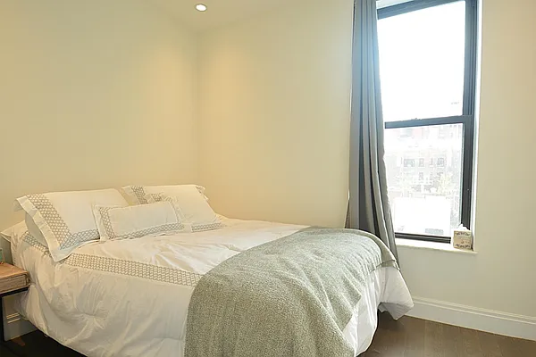 Rented by Keller Williams NYC | media 51