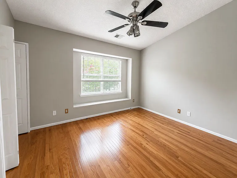 2225 Preakness Ct — Photo 10