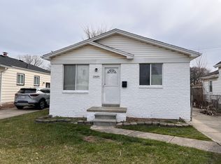 23084 Lambrecht Ave, Eastpointe, MI 48021