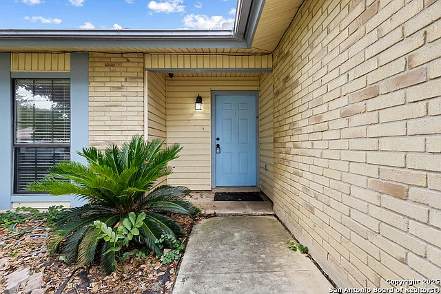 3 bed, 2.0 bath, 1426 sqft, $1,650 — Photo 4