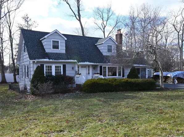 2 Park Avenue, Port Jefferson, NY 11777