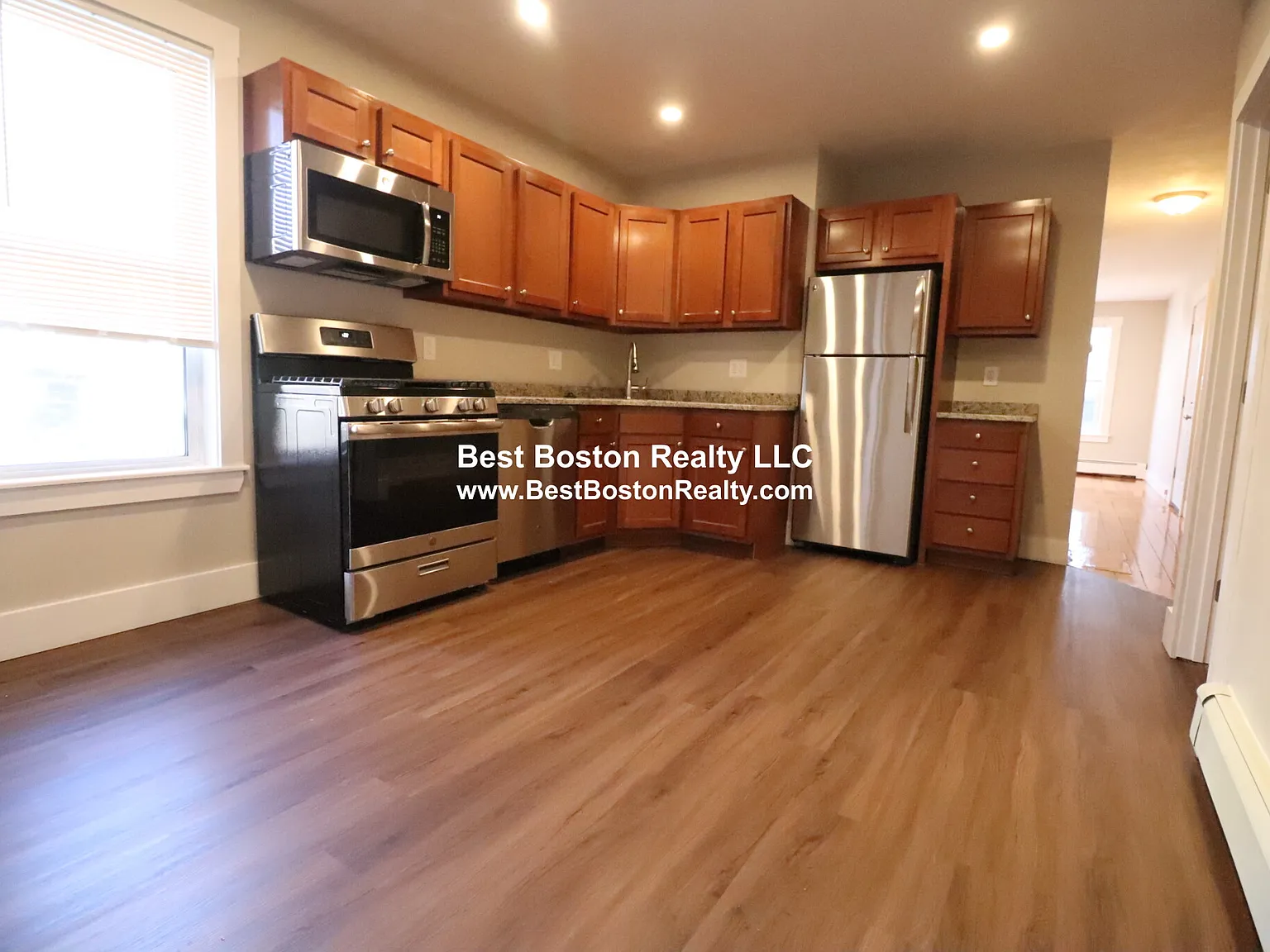 2 bed, 1.0 bath, $3,500 — Photo 4