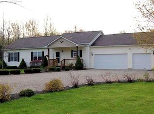 16079 Colonial Dr, Williamsburg, OH 45176