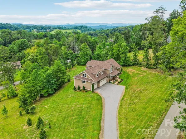 106 Saddle Ridge Dr, Alexander, NC 28701
