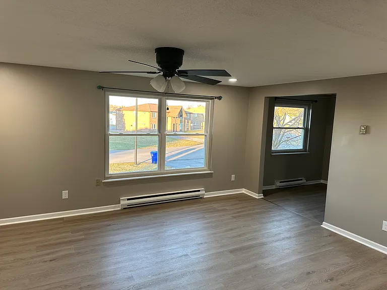 2718 Alder Creek Dr S #3 — Photo 3