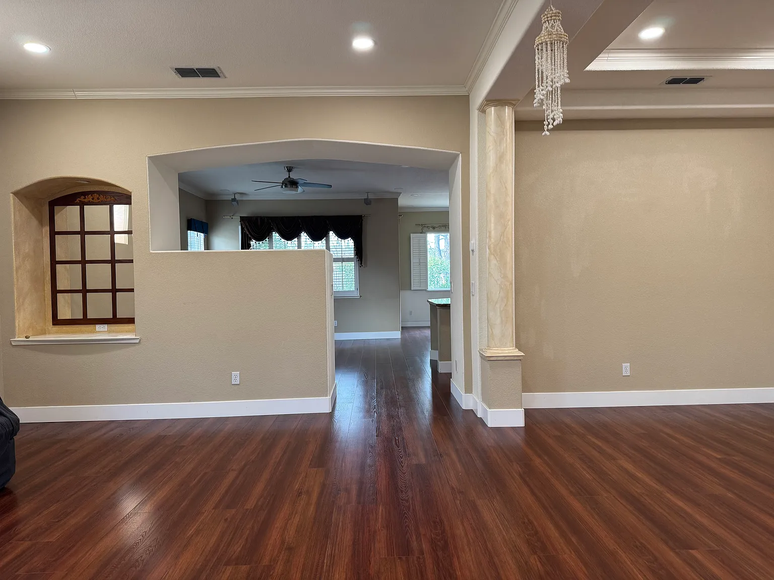 832 Duncan Way — Photo 4
